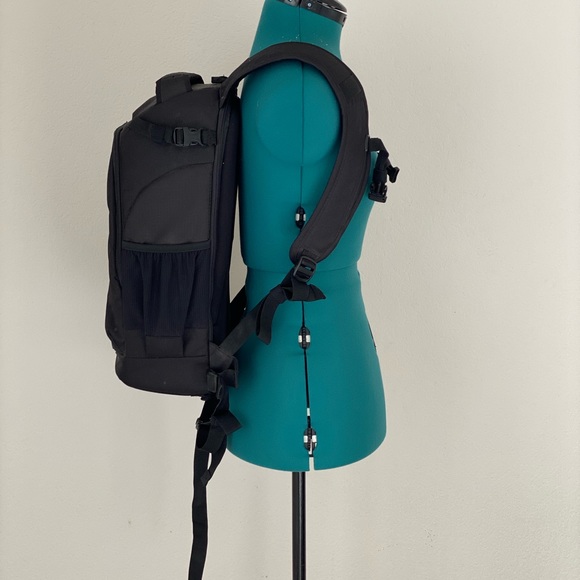 NWT Lowepro Black comfy photography backpack - Picture 5 of 9